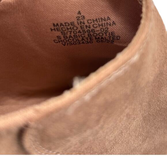 Old Navy Girls Tan Suede‎ Rear Zip Stacked Block Heel Ankle Booties Size 4 - Picture 12 of 12